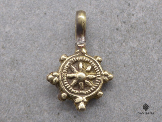 P131 Pendentif Charme...