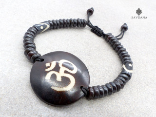 BrD75 Bracelet Tibétain Os de Buffle Om