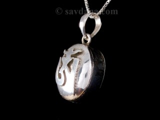 PA439 Pendentif Amulette Ghau Argent Massif Om