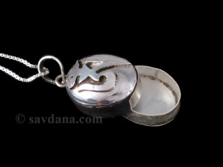 PA439 Pendentif Amulette Ghau Argent Massif Om
