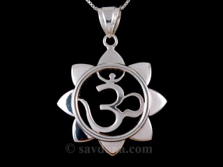 PA470 Pendentif Argent Massif Om
