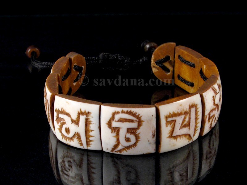 BrD207 Bracelet Tibétain Mantra