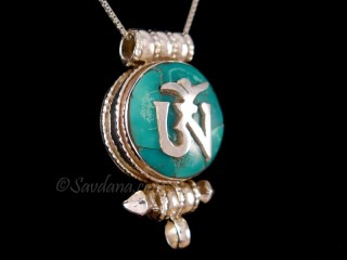 PA568 Pendentif Amulette Ghau Argent Massif Om