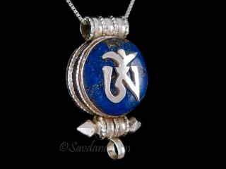 PA569 Pendentif Amulette Ghau Argent Massif Om