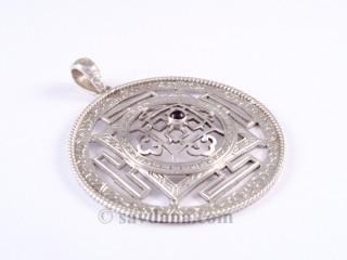 PA373 Pendentif Argent Massif Mandala Grenat