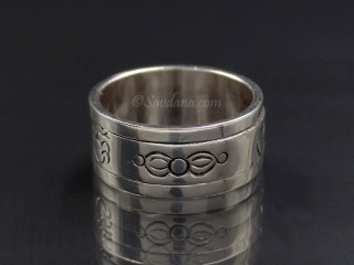 BA286. Bague Tibétaine en Argent Massif Mantra