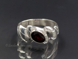 BA309 Bague Argent Massif Grenat. Taille 58